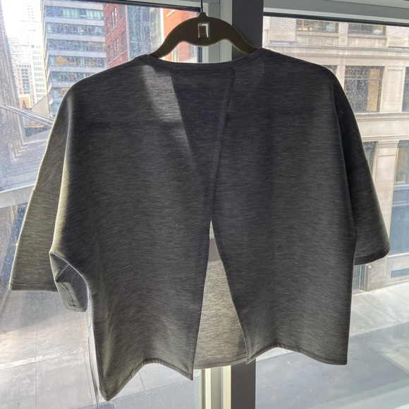 Lululemon Minimal Short Sleeve (NWT) - Picture 5 of 8